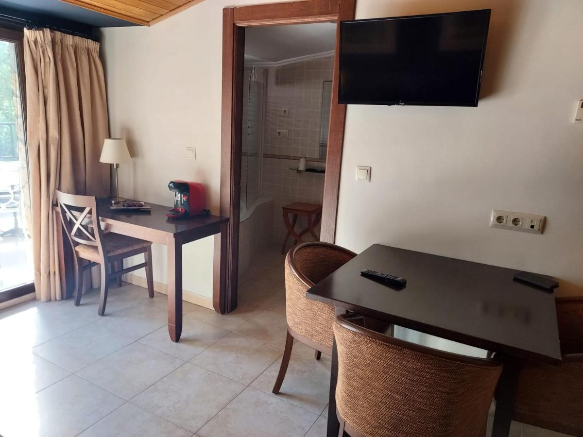 Hotel Masia El Molinete Mora de Rubielos Ngoại thất bức ảnh